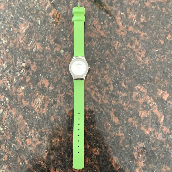 Classic Skagen Ladies Watch with rhinestones - Picture 2 of 6